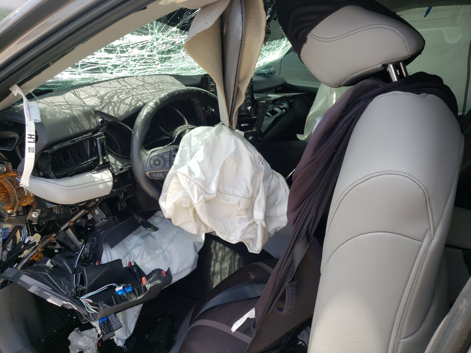2021 Toyota Camry - Image 5