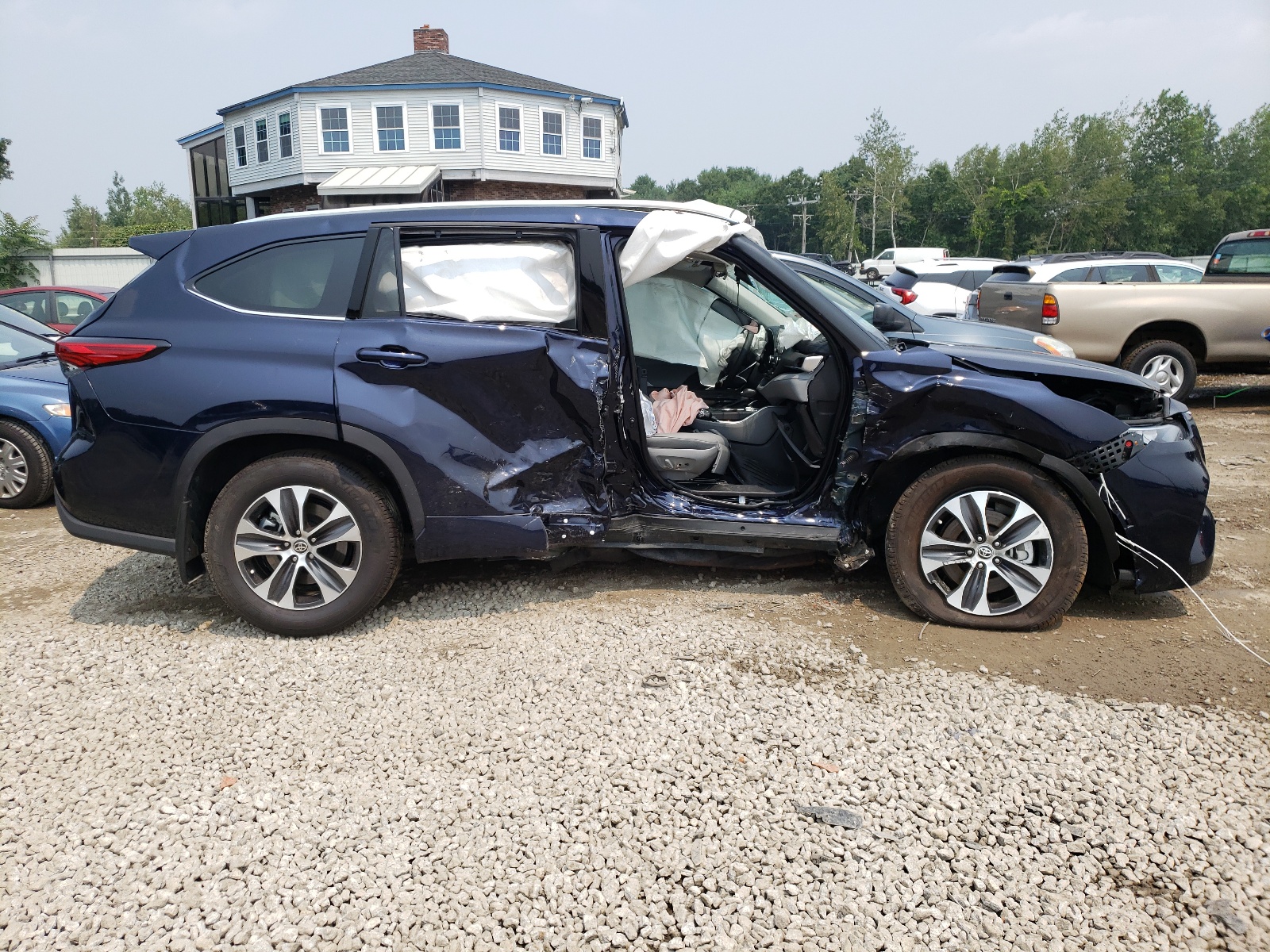 2020 Toyota Highlander Xle VIN: 5TDGZRBH1LS046210 Lot: 51042851