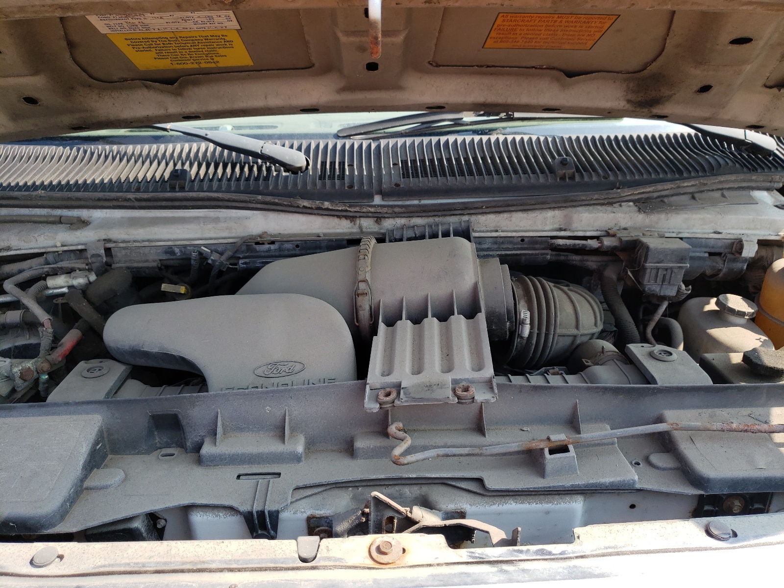 2008 Ford Econoline E450 Super Duty Cutaway Van VIN: 1FDXE45SX8DA18524 Lot: 53633051