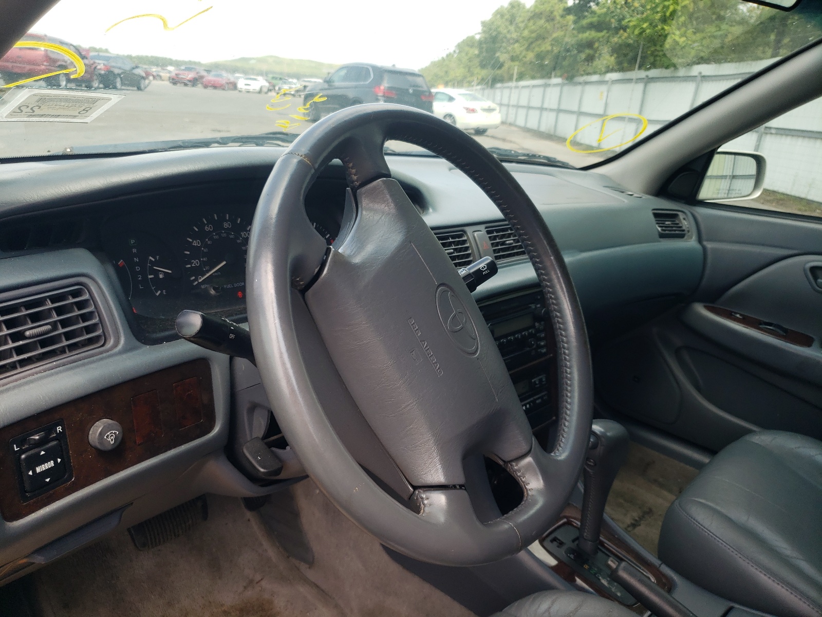 2000 Toyota Camry - Image 9