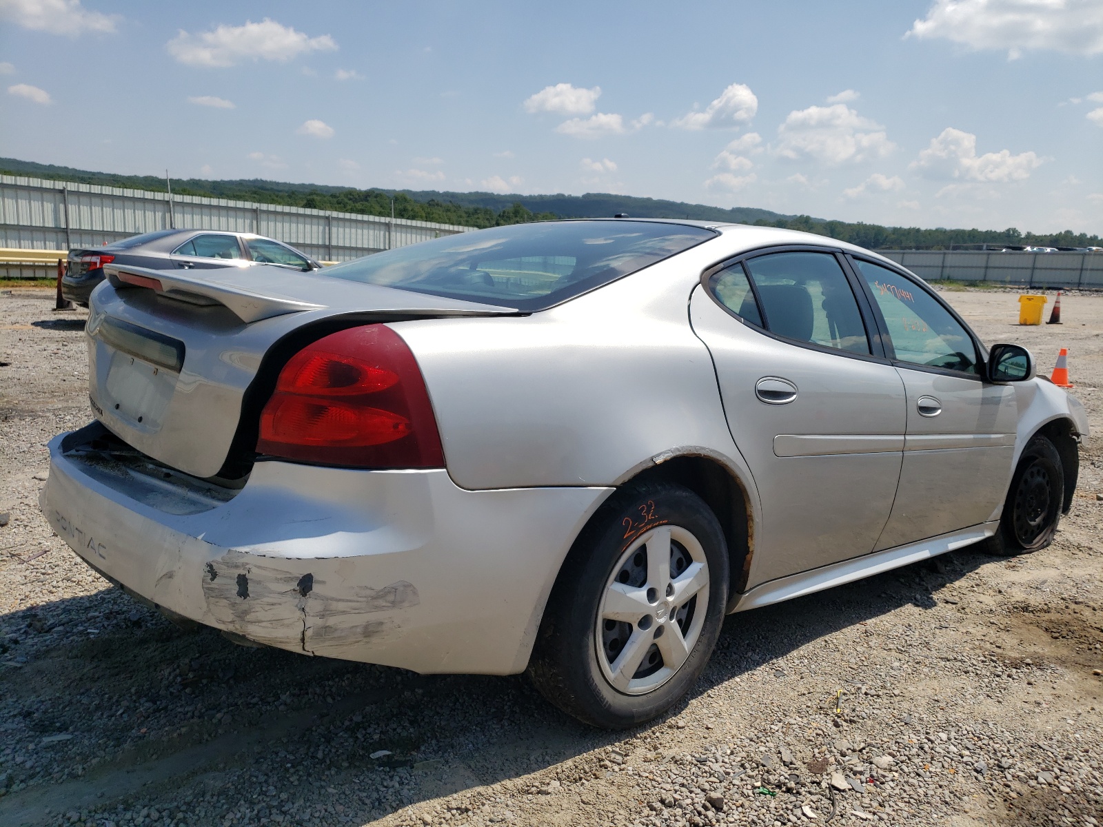 2008 Pontiac Grand Prix VIN: 2G2WP552381100210 Lot: 51608572