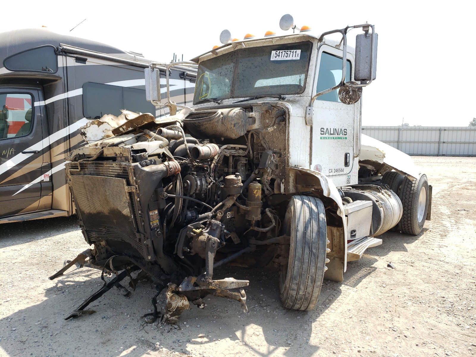 Lot #2887917107 2013 PETERBILT 384