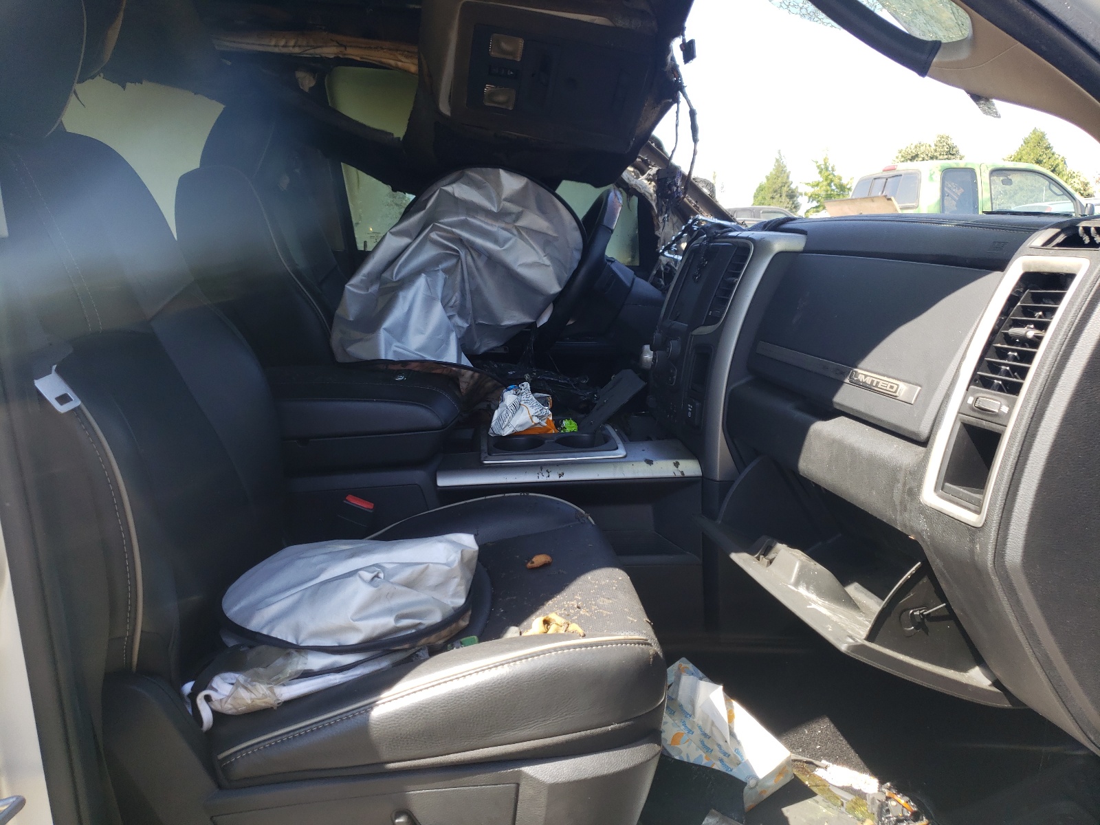 2014 RAM 1500 - Image 5