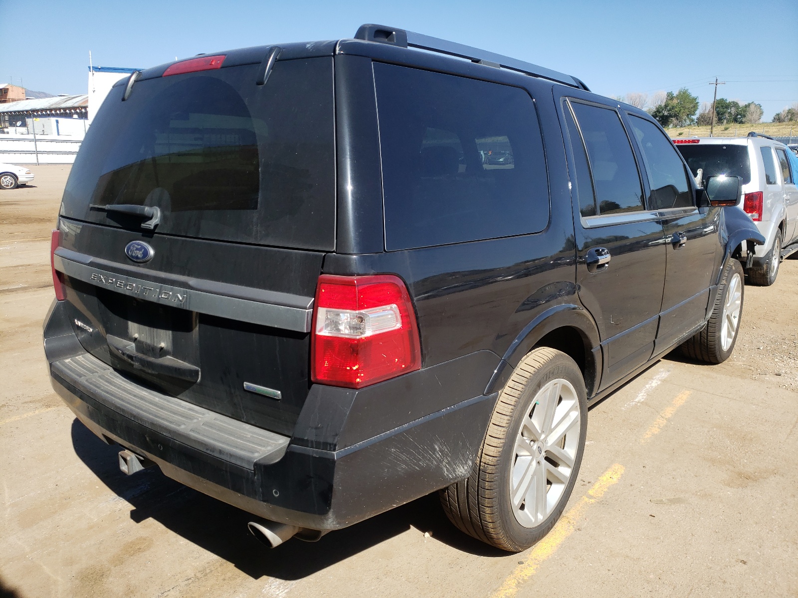 2017 Ford Expedition Limited vin: 1FMJU2AT8HEA37935