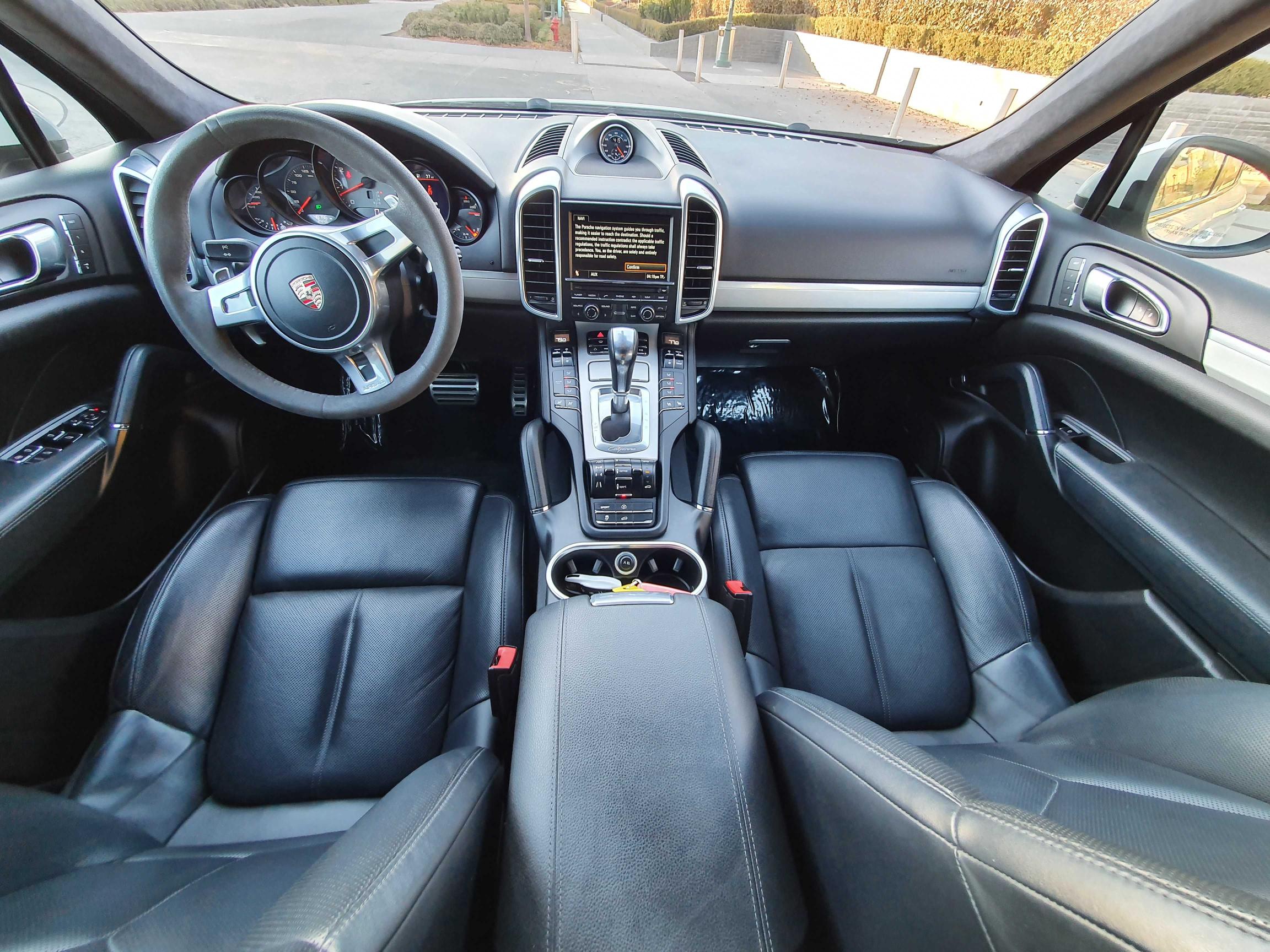 2013 PORSCHE CAYENNE GT WP1AD2A24DLA70107