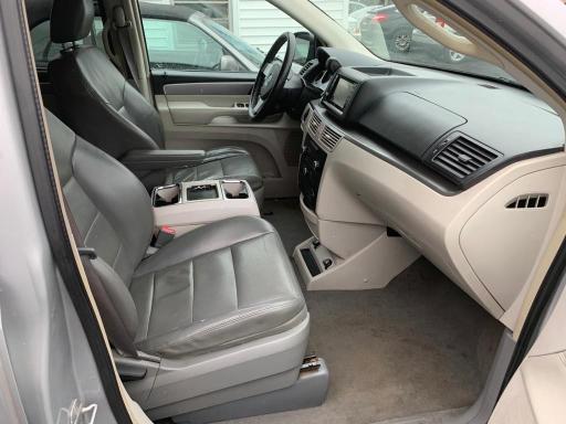 2010 VOLKSWAGEN ROUTAN SEL 2V4RW5DXXAR242284