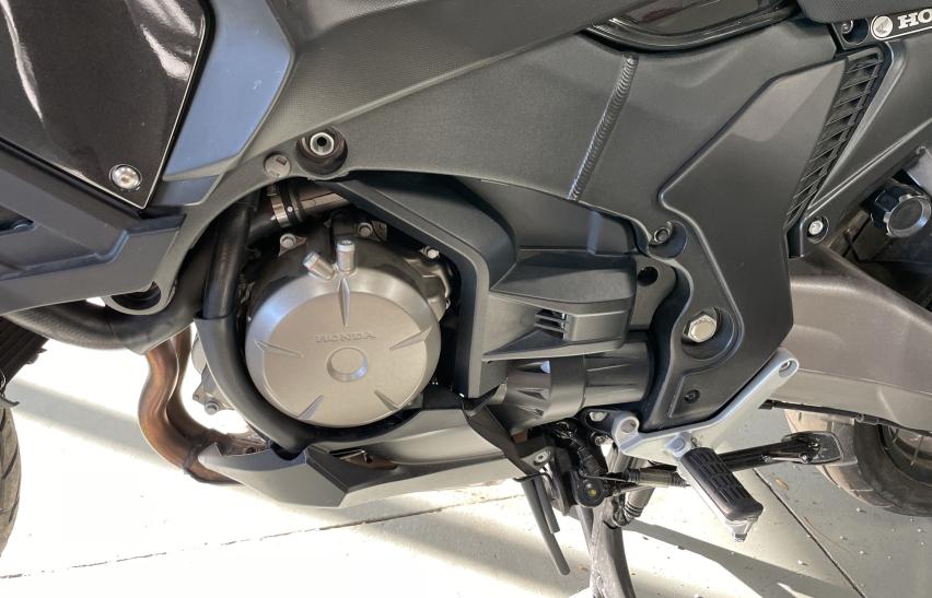 JH2SC7612GK000046 2016 Honda Vfr1200 Xd 4