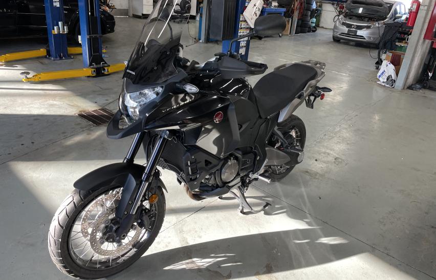 из сша 2016 Honda Vfr1200 Xd 4 JH2SC7612GK000046