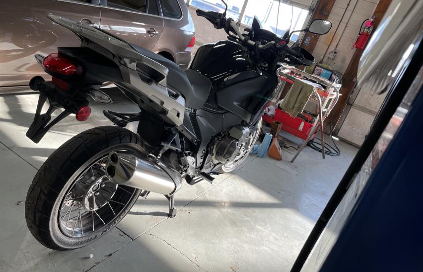 цена в сша 2016 Honda Vfr1200 Xd 4 JH2SC7612GK000046