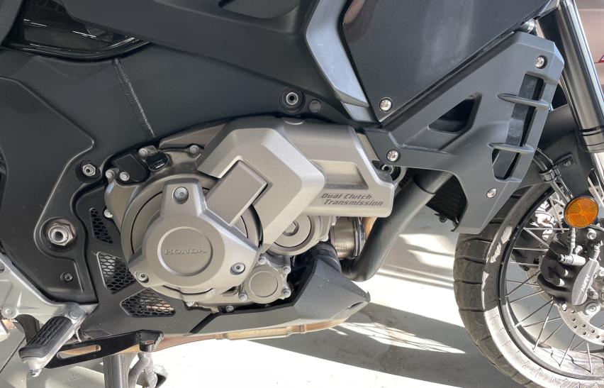 пригнать из сша 2016 Honda Vfr1200 Xd 4 JH2SC7612GK000046