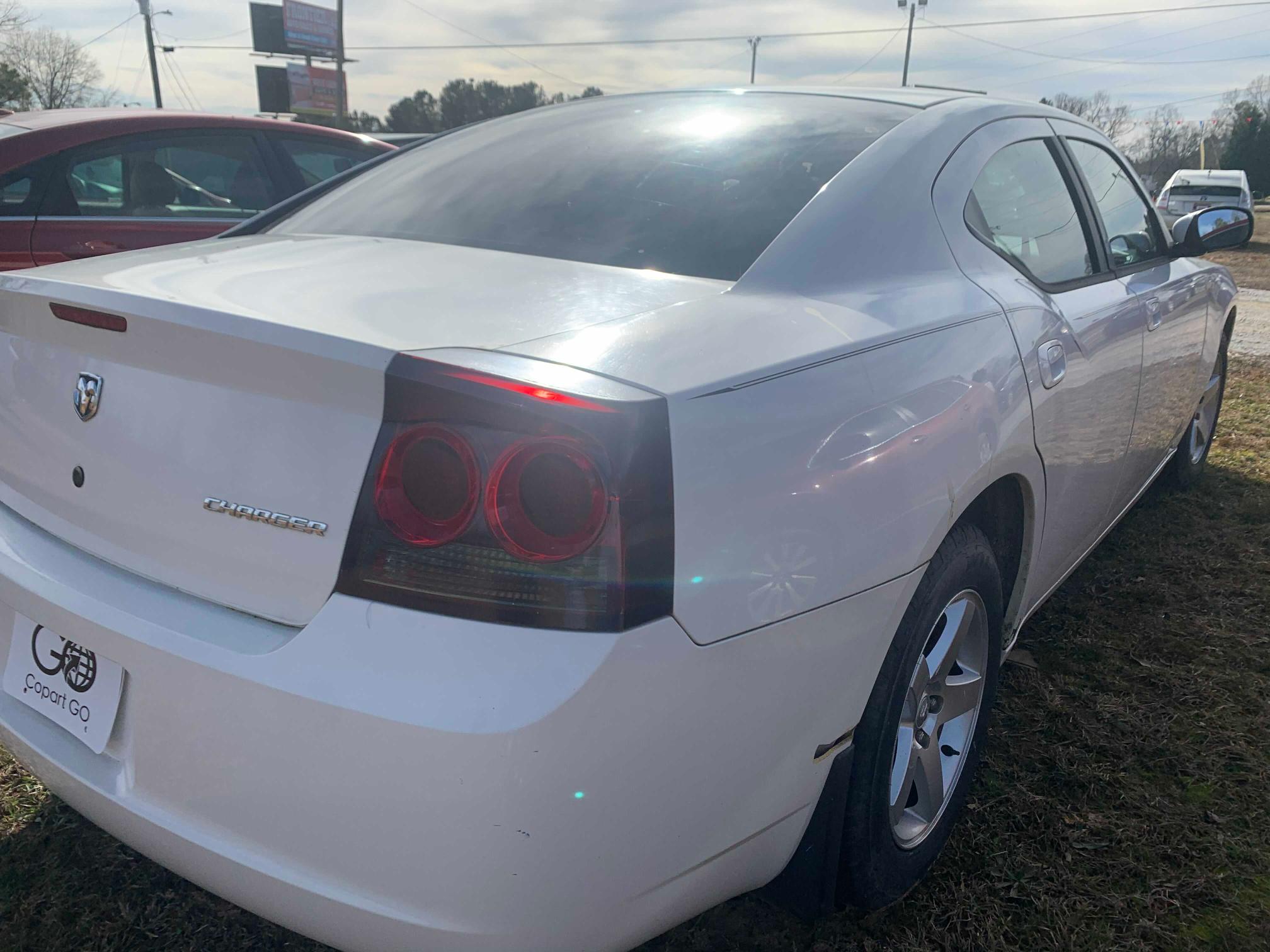цена в сша 2010 Dodge Charger 2.7L 2B3CA4CD4AH143788