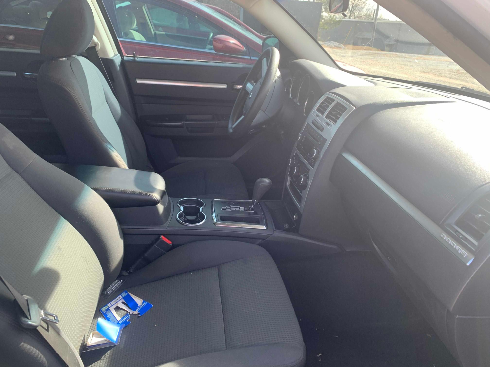 пригнать из сша 2010 Dodge Charger 2.7L 2B3CA4CD4AH143788