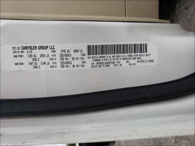 2010 CHRYSLER TOWN AND C 2A4RR5D16AR357648