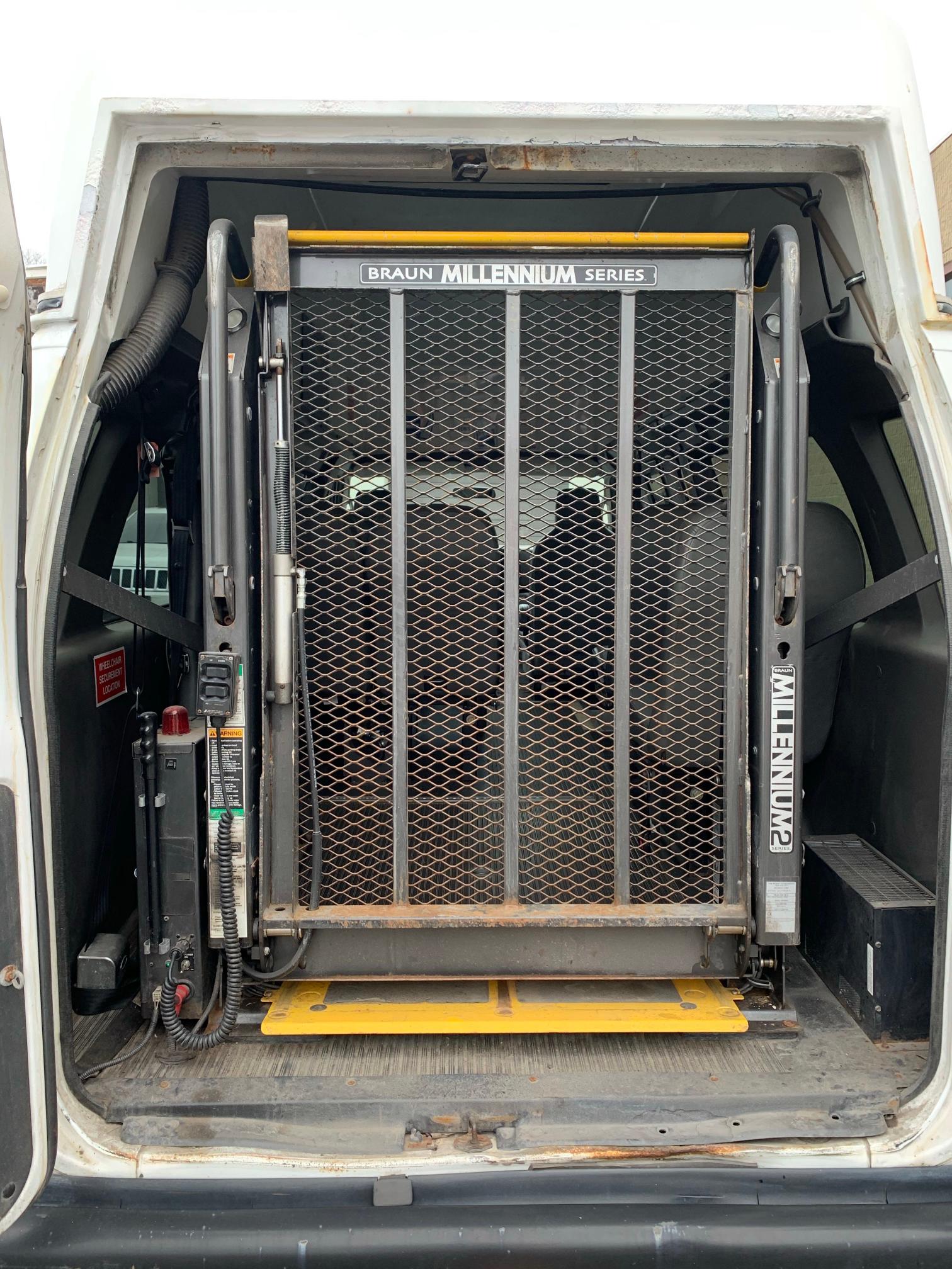 2011 FORD ECONOLINE 1FTSS3ES8BDA12536