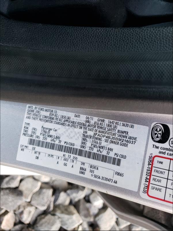 2011 FORD FIESTA 3FADP4BJ5BM216037