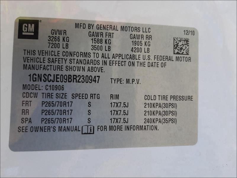2011 CHEVROLET SUBURBAN C 1GNSCJE09BR230947