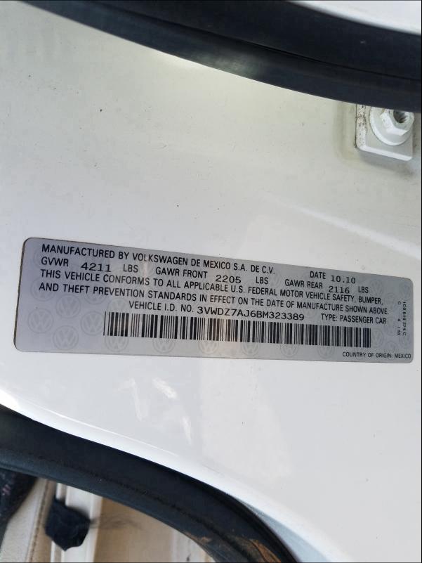 2011 VOLKSWAGEN JETTA SE - 3VWDZ7AJ6BM323389