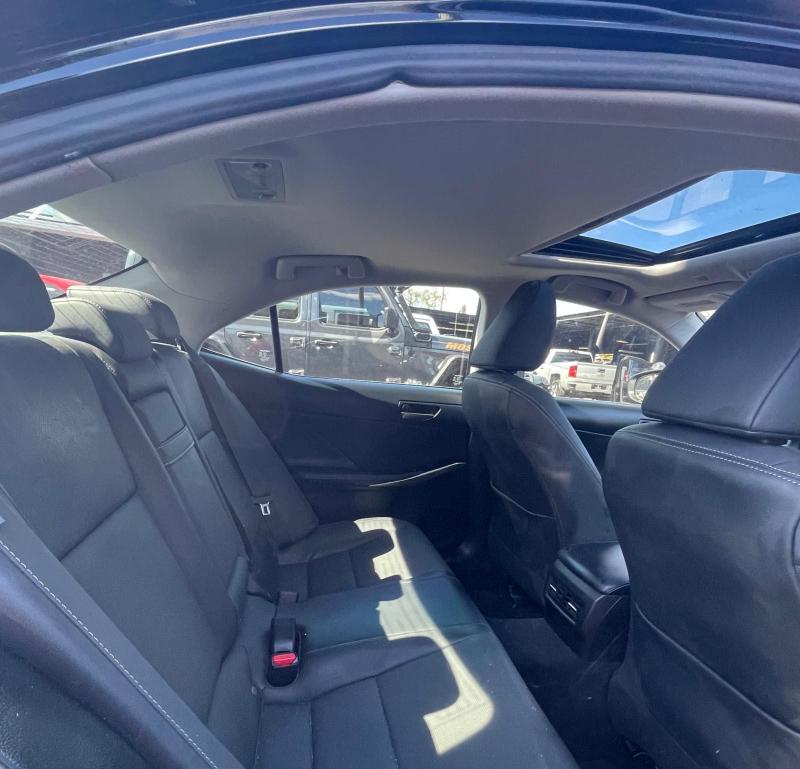 2020 LEXUS IS 300 JTHAA1D28L5105751