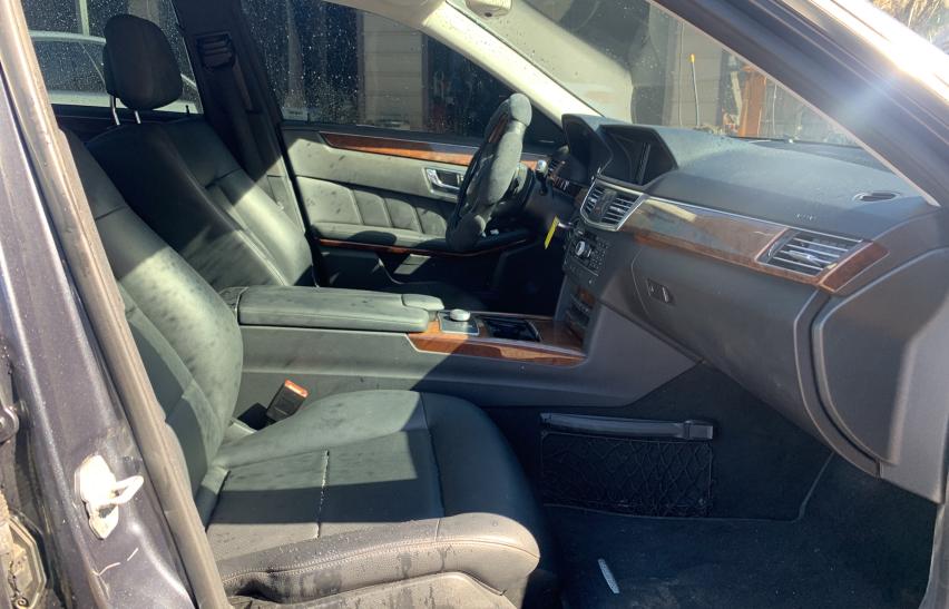 2011 MERCEDES-BENZ E 350 BLUE WDDHF2EB0BA365837