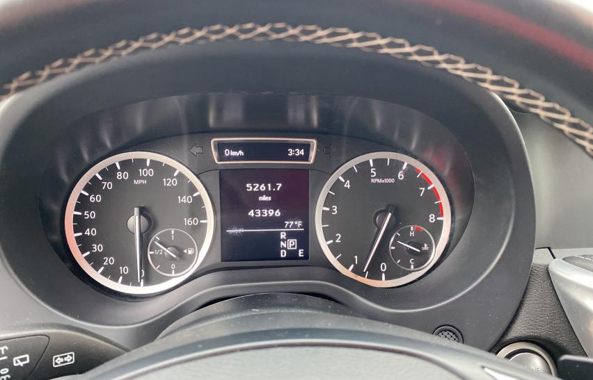 2017 INFINITI QX30 BASE SJKCH5CR8HA033294