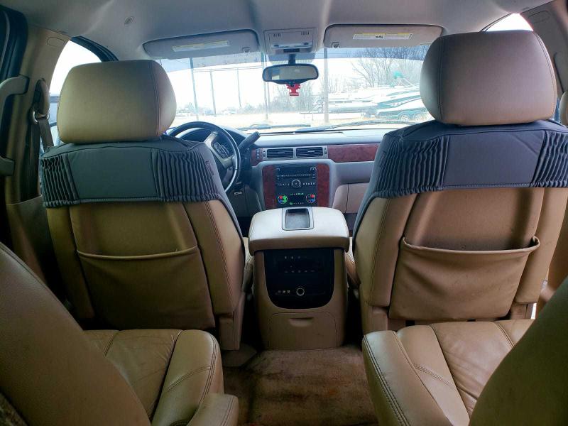 2010 CHEVROLET TAHOE C150 1GNMCBE38AR232535