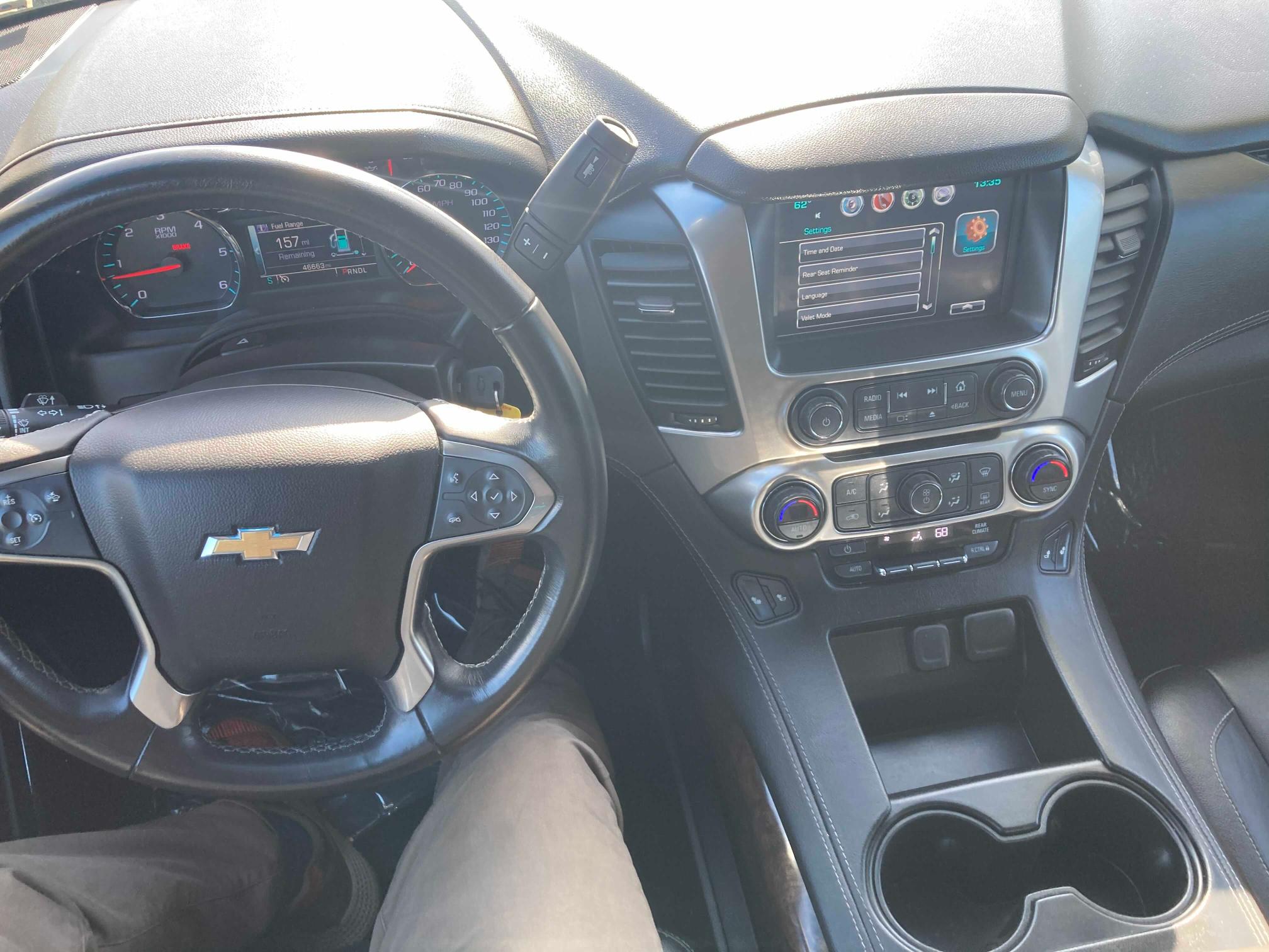 2018 CHEVROLET SUBURBAN C 1GNSCHKC0JR207367
