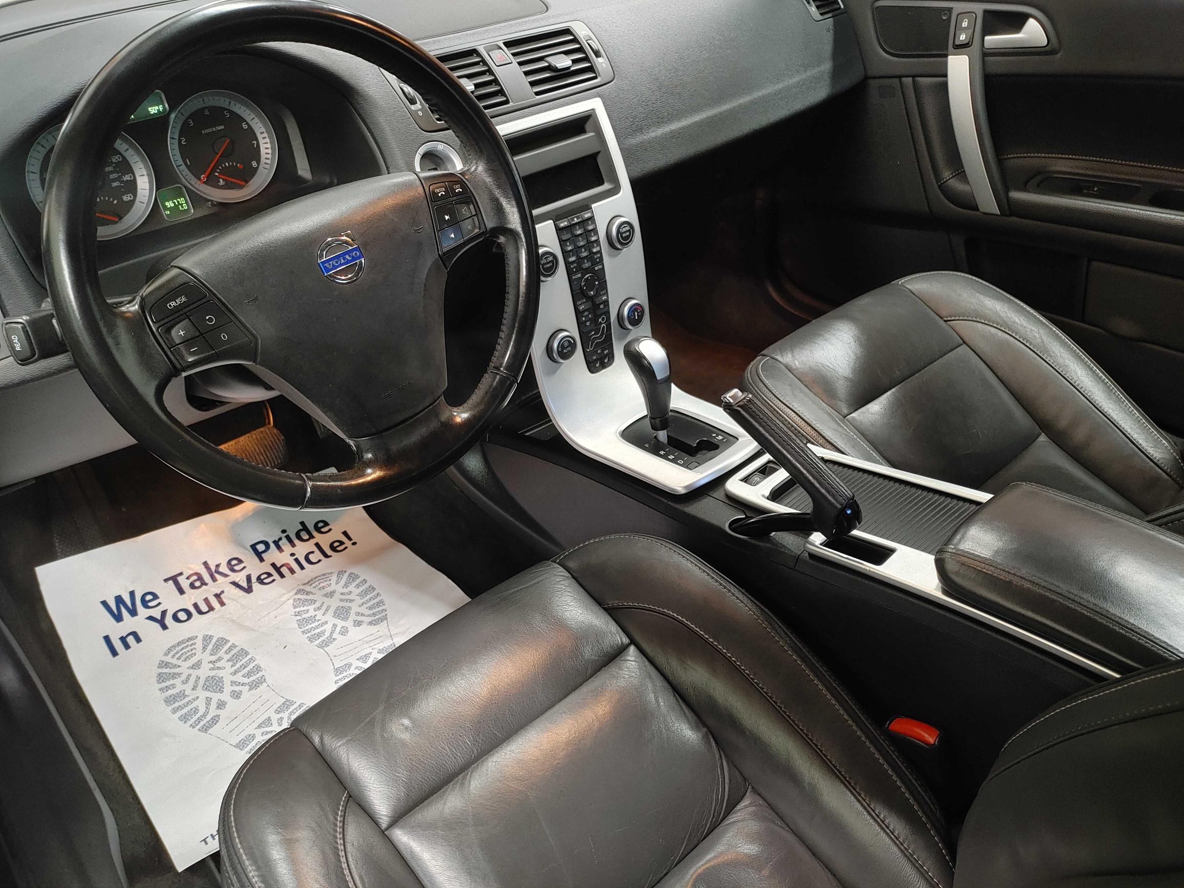 2011 VOLVO C70 T5 YV1672MC0BJ118529