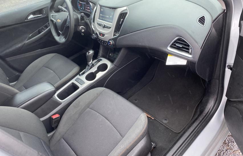 пригнать из сша 2017 Chevrolet Cruze Ls 1.4L 1G1BC5SM3H7110534