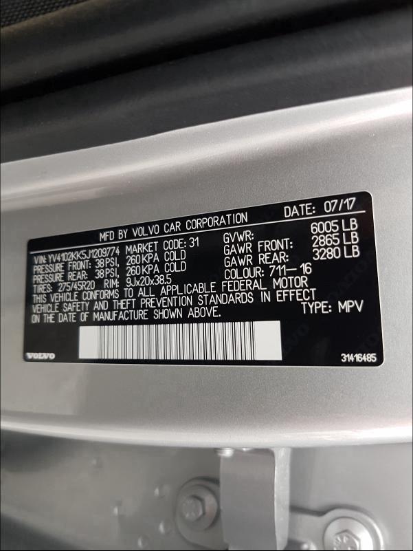 2018 VOLVO XC90 T5 YV4102KK5J1209774