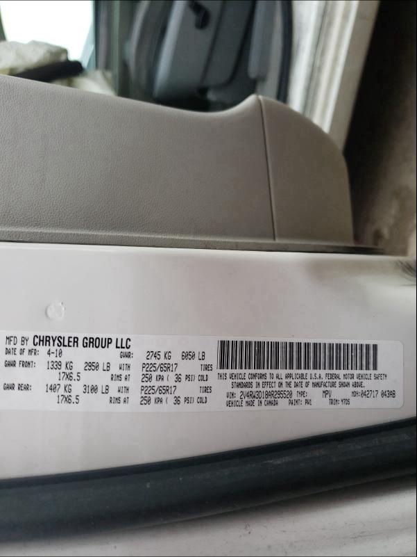 2010 VOLKSWAGEN ROUTAN SE 2V4RW3D18AR295520