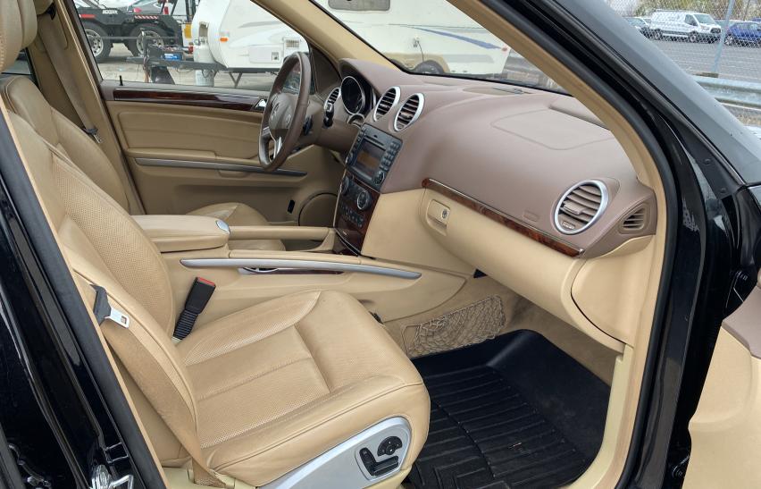 2011 MERCEDES-BENZ GL 550 4MA 4JGBF8GE8BA684022