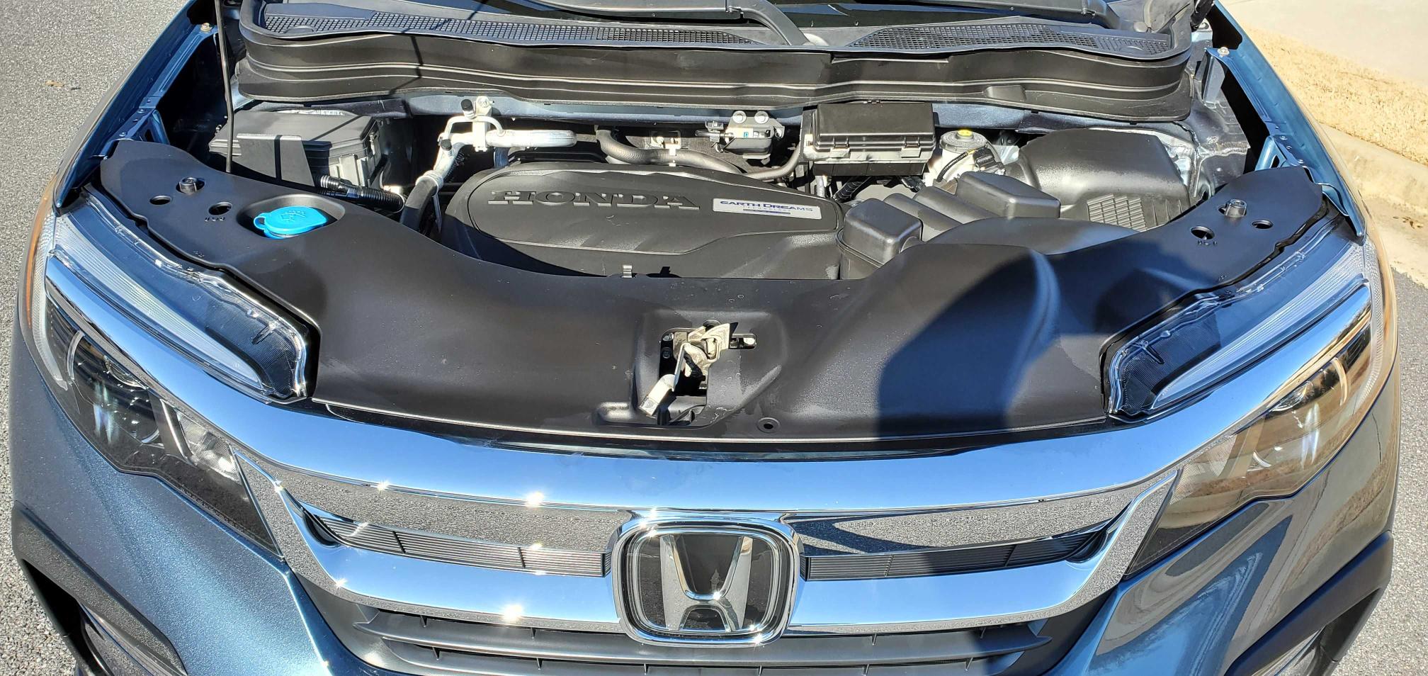2019 HONDA PILOT LX 5FNYF6H10KB020593