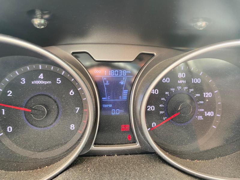 KMHTC6AD0CU049331 2012 Hyundai Veloster 1.6L