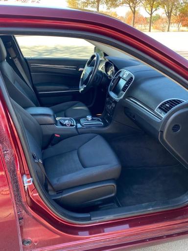 пригнать из сша 2018 Chrysler 300 Tourin 3.6L 2C3CCAAG1JH320824