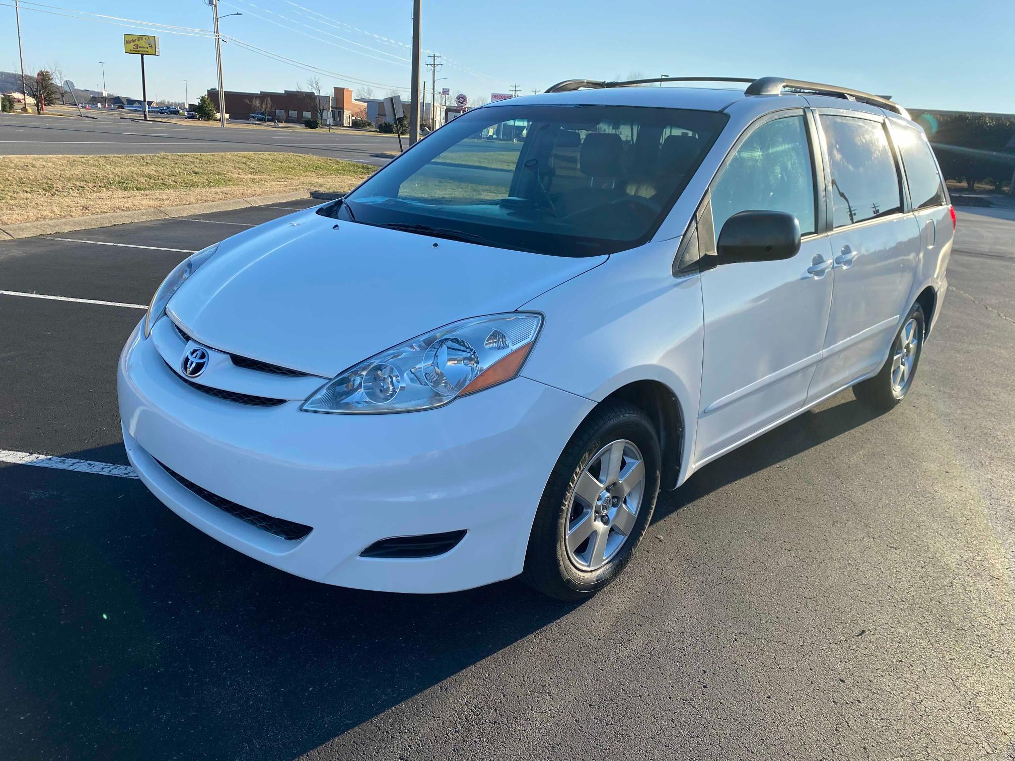 2010 TOYOTA SIENNA CE 5TDKK4CC6AS321426