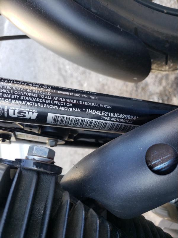 2018 HARLEY-DAVIDSON XL883 IRON 1HD4LE216JC429024