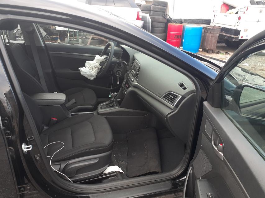 пригнать из сша 2018 Hyundai Elantra Se 2.0L 5NPD74LFXJH254551