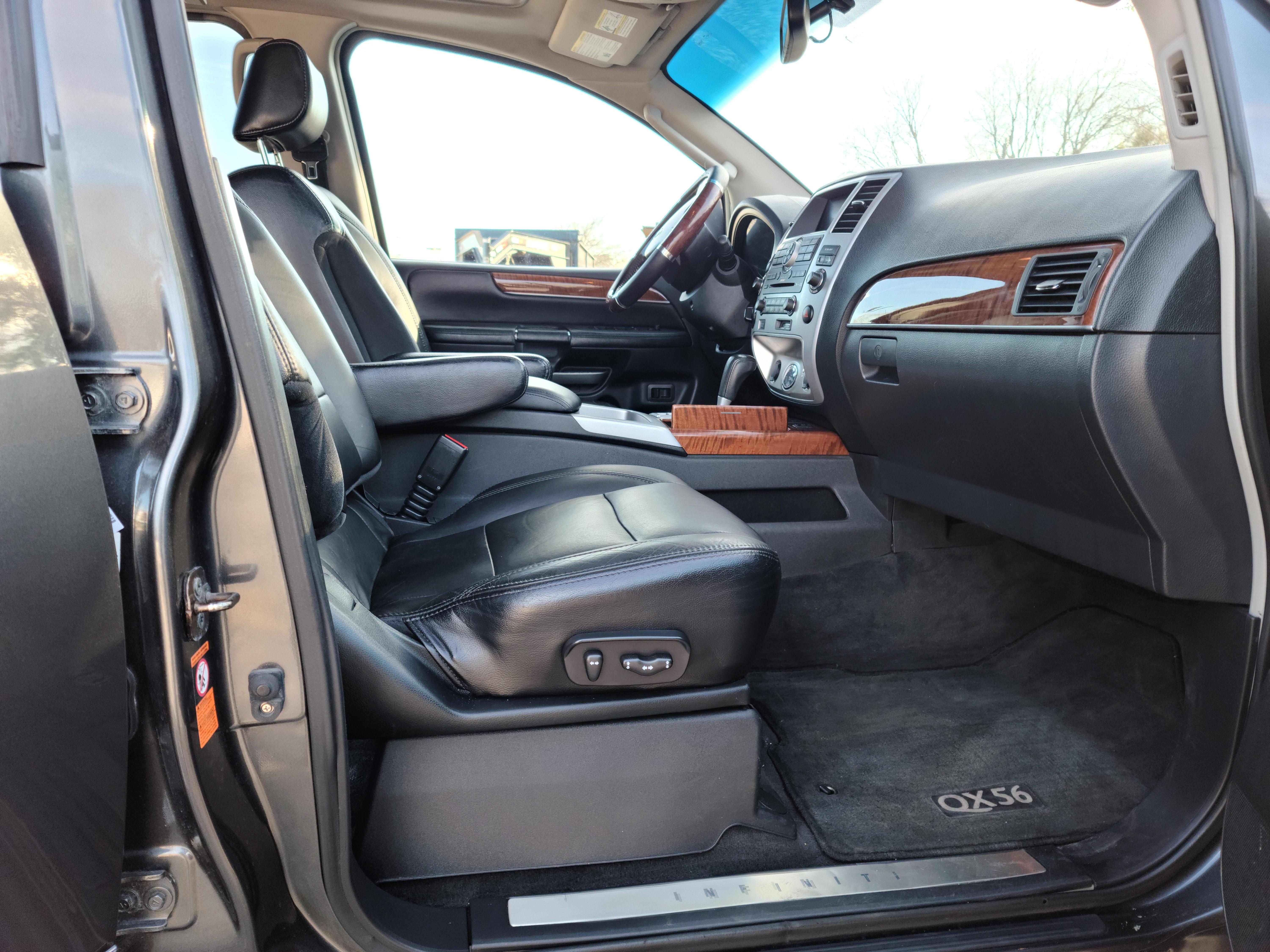 2010 INFINITI QX56 5N3ZA0NE4AN908841