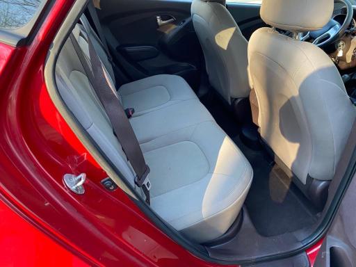 2011 HYUNDAI TUCSON GL KM8JT3AB2BU218056
