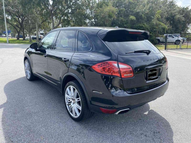 2011 PORSCHE CAYENNE S WP1AB2A21BLA43384
