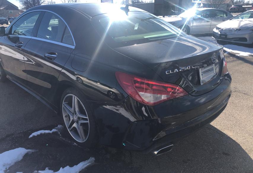 2015 MERCEDES-BENZ CLA 250 4M WDDSJ4GB6FN265088