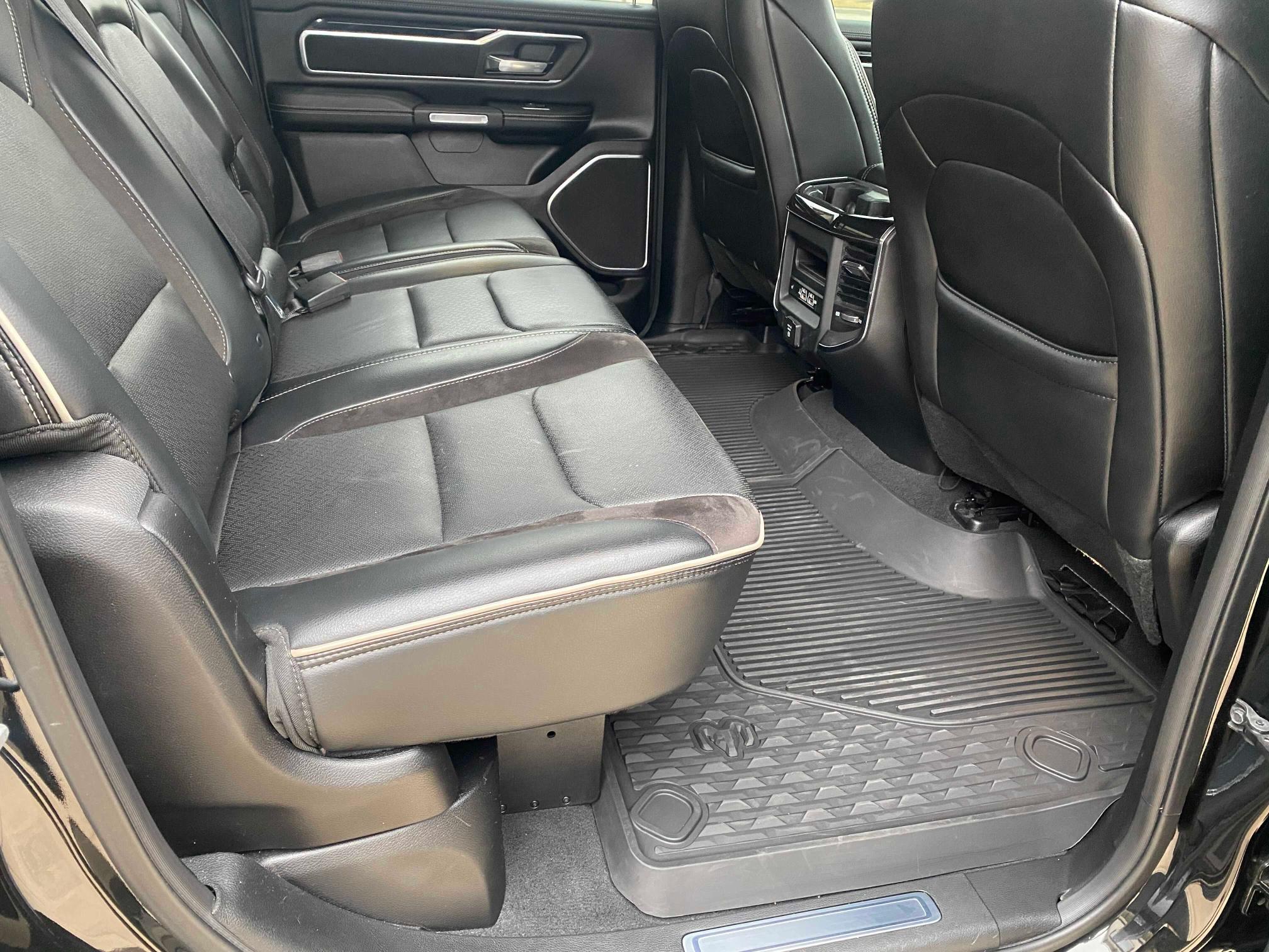 2019 RAM 1500 LARAM 1C6RREJT6KN705966