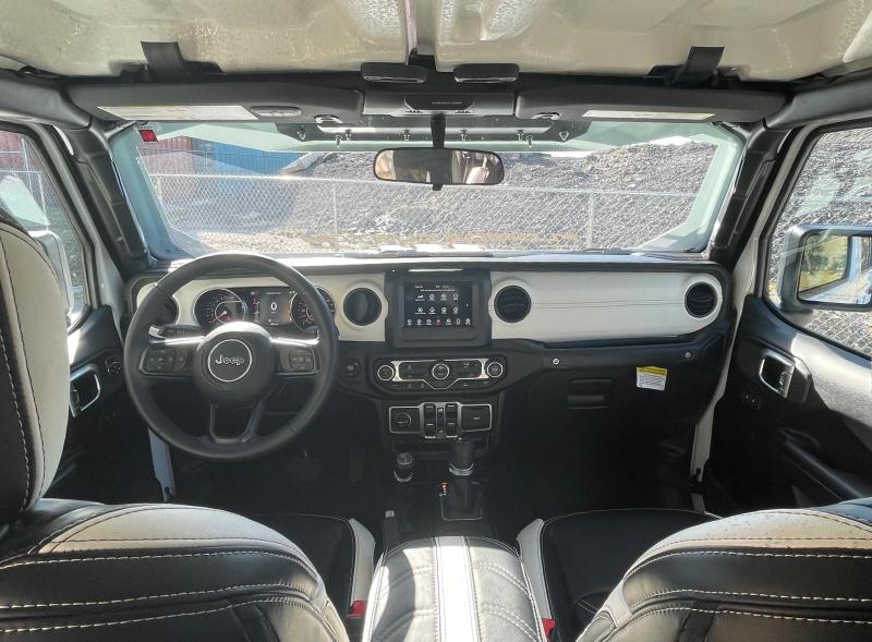 2021 JEEP GLADIATOR 1C6HJTAG9ML525731