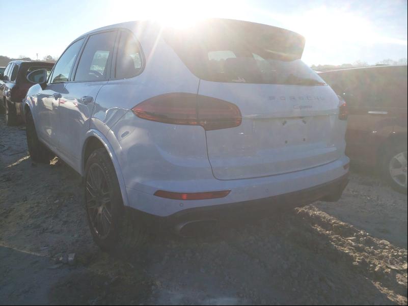 2017 PORSCHE CAYENNE WP1AA2A24HKA82682