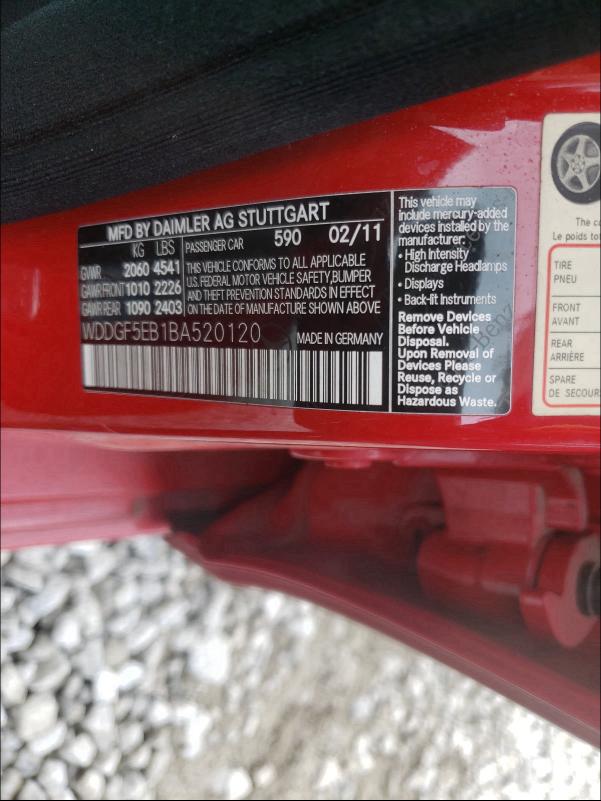 2011 MERCEDES-BENZ C300 WDDGF5EB1BA520120