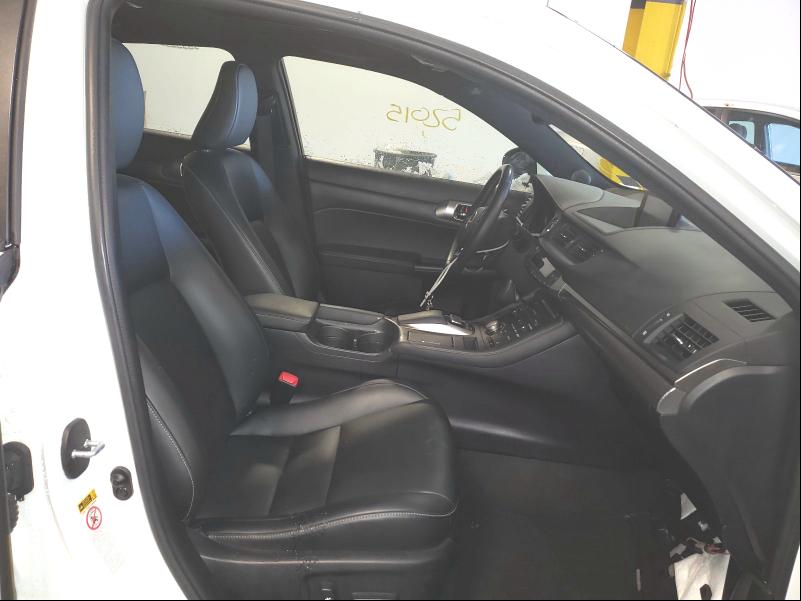 2015 LEXUS CT 200 JTHKD5BHXF2229567