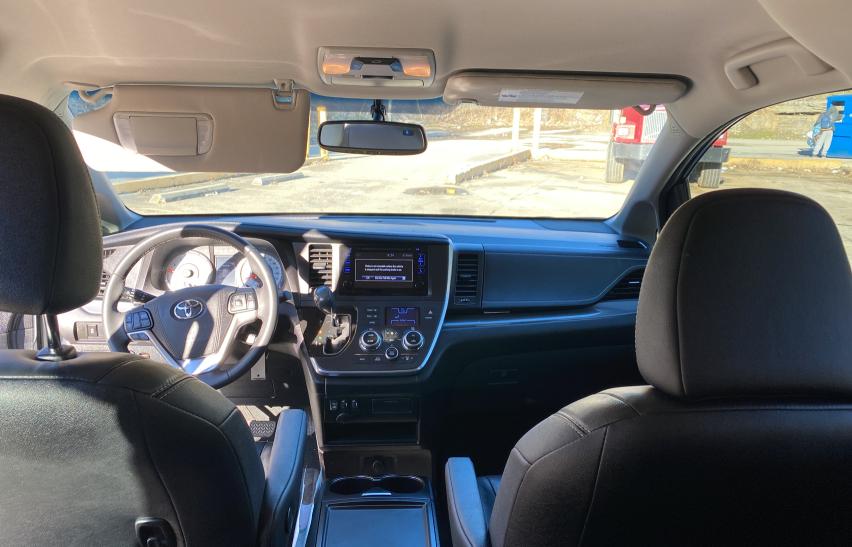 2017 TOYOTA SIENNA SE 5TDXZ3DC3HS816204