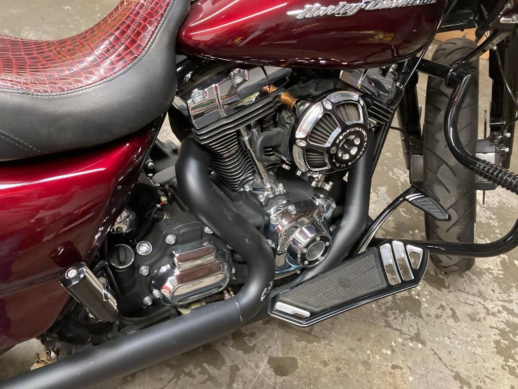 2015 HARLEY-DAVIDSON FLTRX ROAD - 1HD1KHM34FB662158