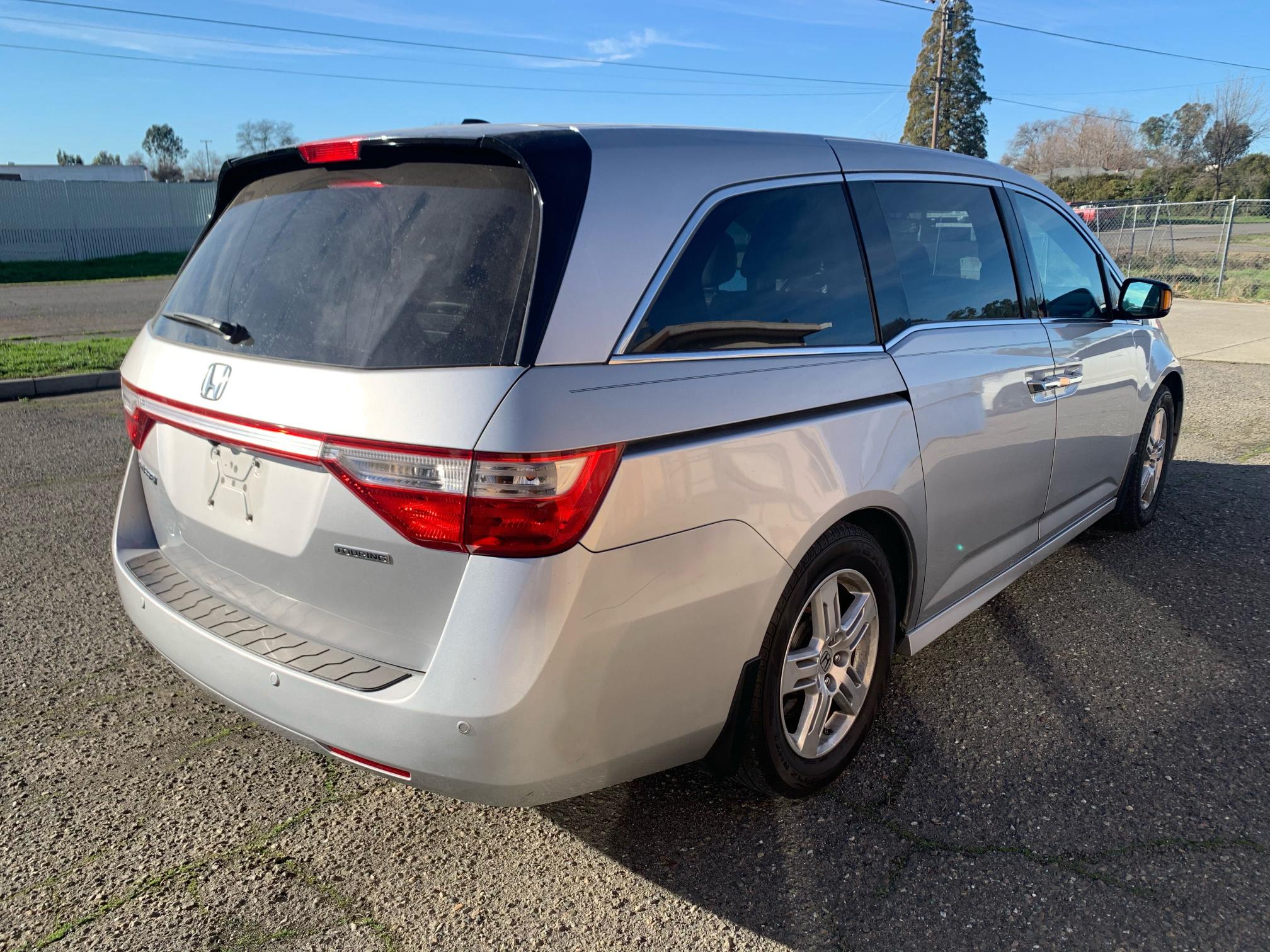 2013 HONDA ODYSSEY TO 5FNRL5H96DB092303