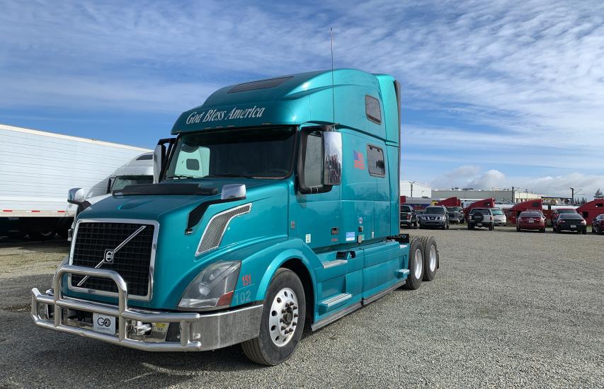 2015 VOLVO VN VNL 4V4NC9EJ8FN186633